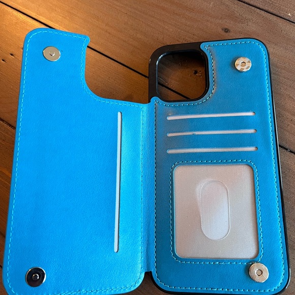 iPhone case, works with 11 and 12 max pro - Picture 2 of 3